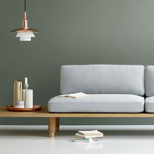 MAISON HAND prsente les autres produits : DK3 - Plank Sofa