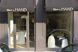 Mano by HAND -  Pierre Emmanuel Martin et Stphane Garotin - boutique 1 place gailleton