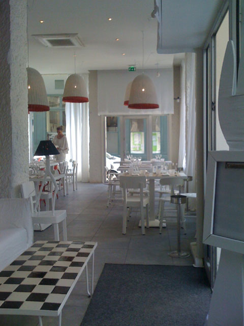 maison HAND - conseil et amnagement d'intrieur - ralisation Caf Mademoiselle - restaurant  Lyon