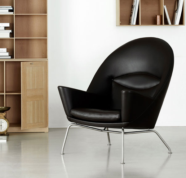 Carl HANSEN : CH468 Oculus Chair dessiné en 1960 par Hans W Wegner