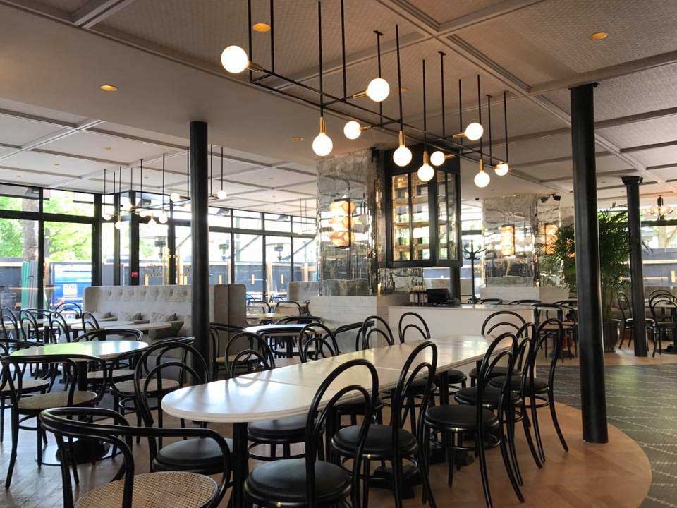 Maison HAND - réalisation restaurant Café du Trocadero Paris