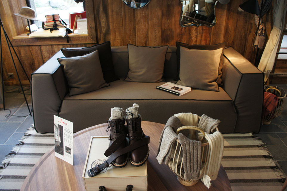 MAISON   HAND - ralisation boutique  ARPIN  Chamonix